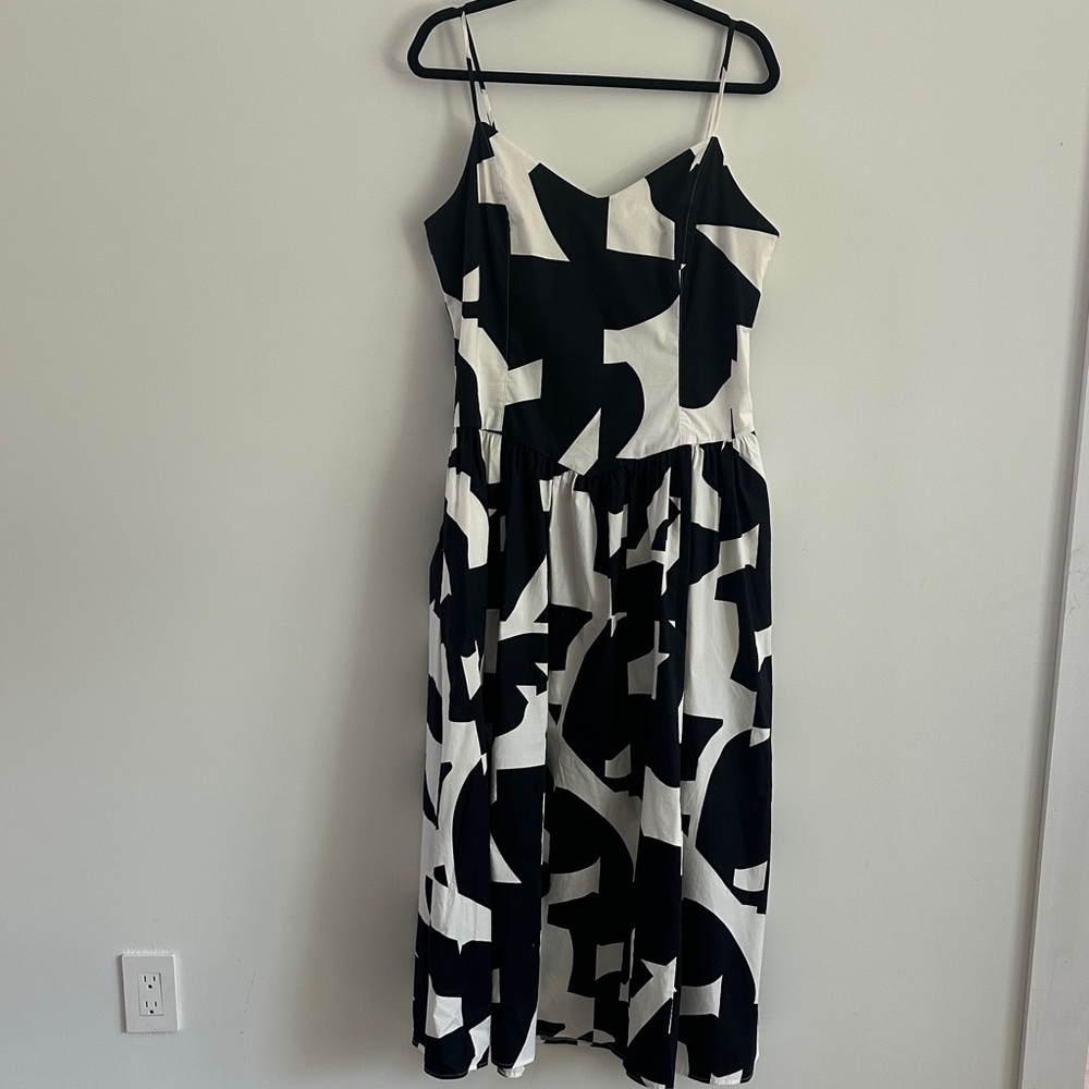 Express Black and White Abstract Midi Dress